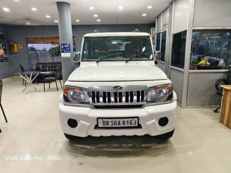 Mahindra Bolero SLE