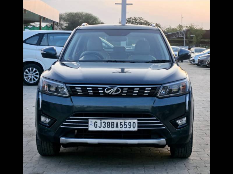 Mahindra XUV 300 W8 (O) 1.5 Diesel