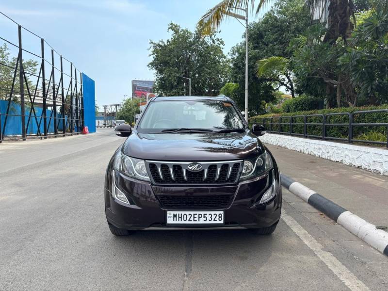 Mahindra XUV500 W10 FWD