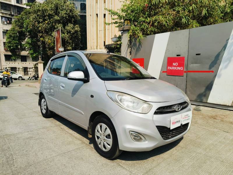 Hyundai i10 Asta 1.2 AT with Sunroof