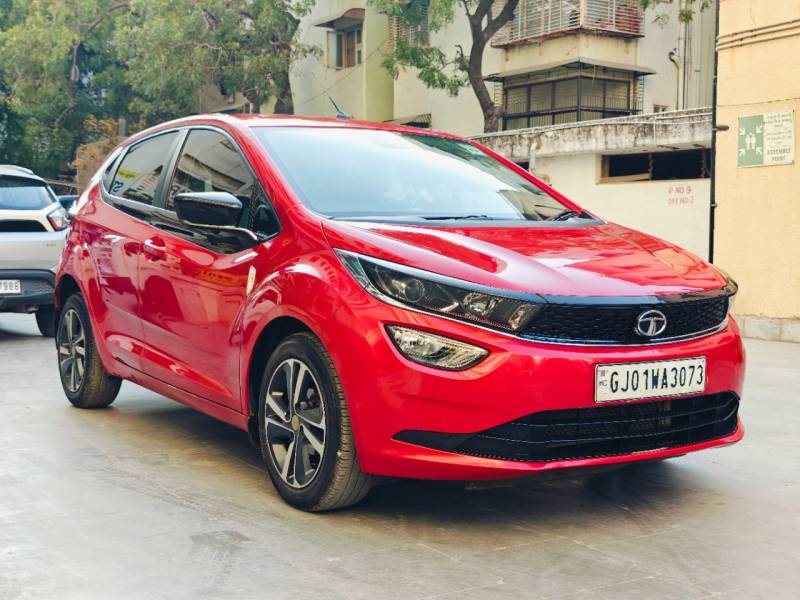 Tata Altroz XZ Petrol