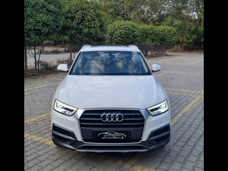 Audi Q3 30 TFSI Premium