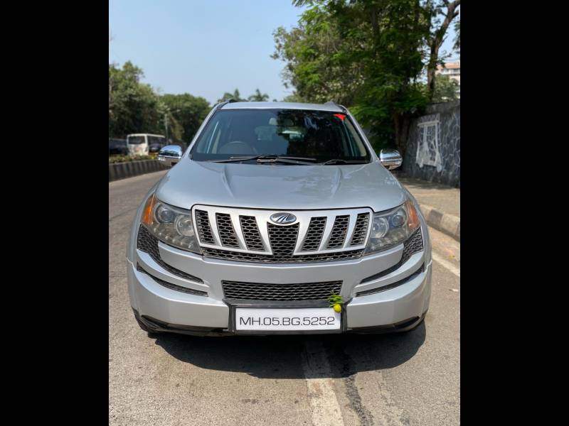 Mahindra XUV500 W8 AWD