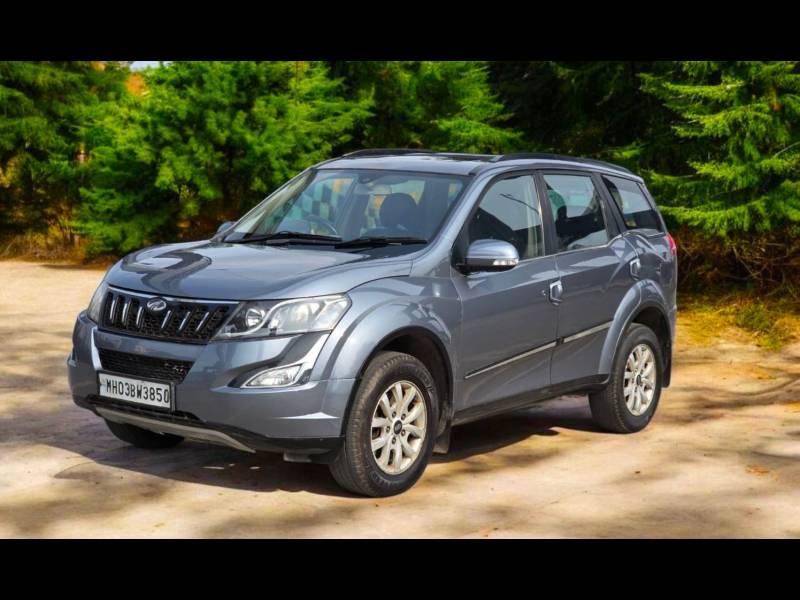 Mahindra XUV500 W10 FWD