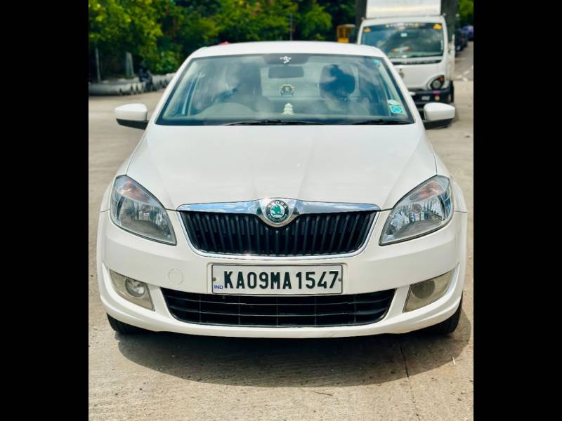 Skoda Rapid Ambition 1.6 MPI MT