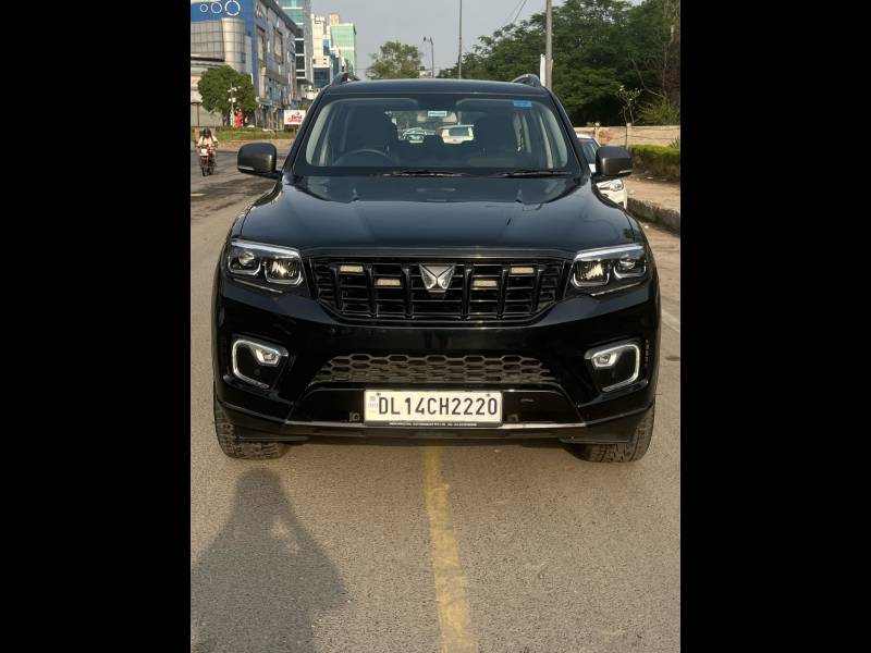 Mahindra Scorpio-N Z2 Petrol MT 7 STR