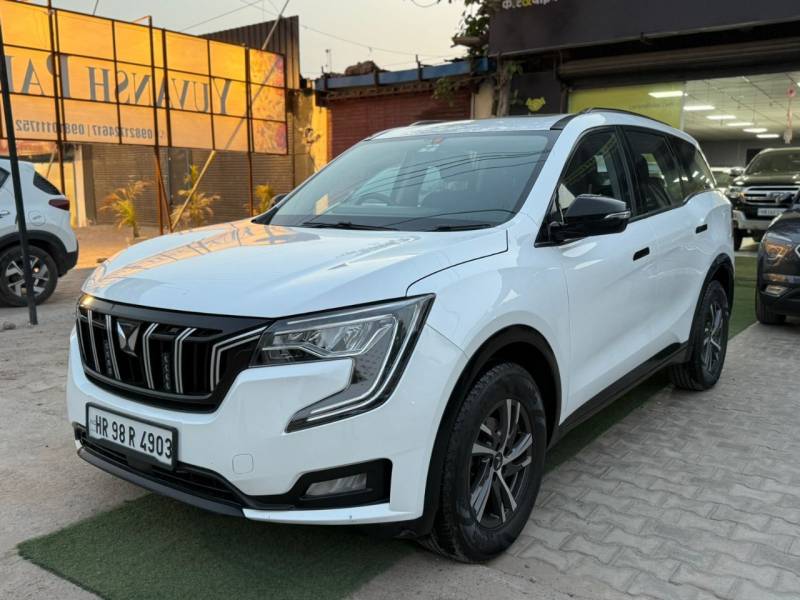 Mahindra XUV700 AX 5 Diesel AT 7 STR