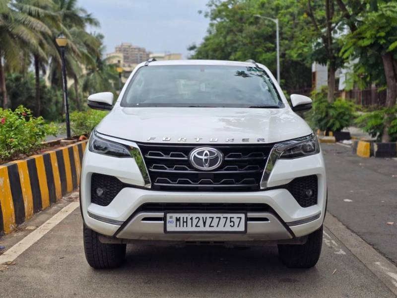 Toyota Fortuner 4X2 AT 2.8 Diesel