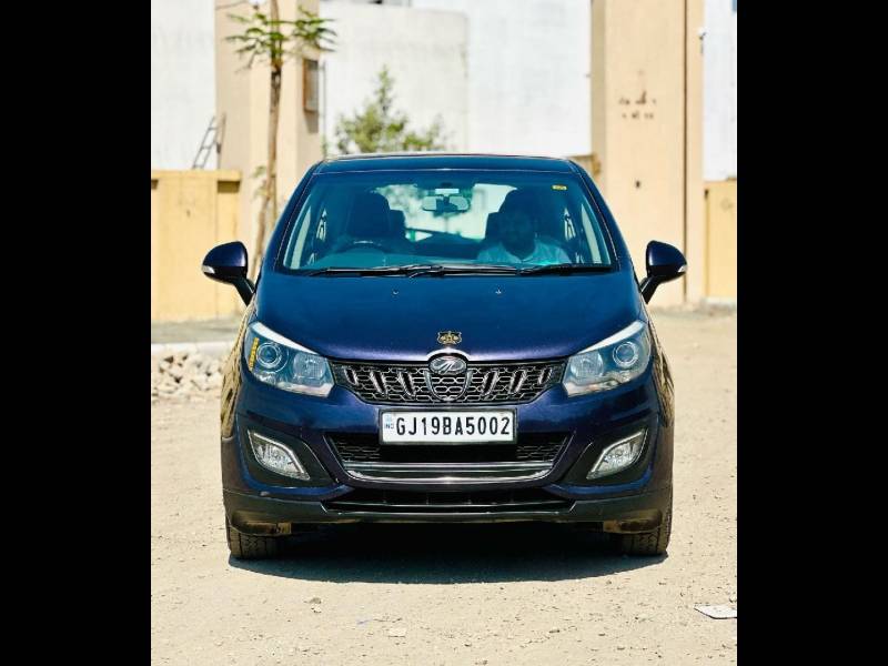 Mahindra Marazzo M6 7 STR