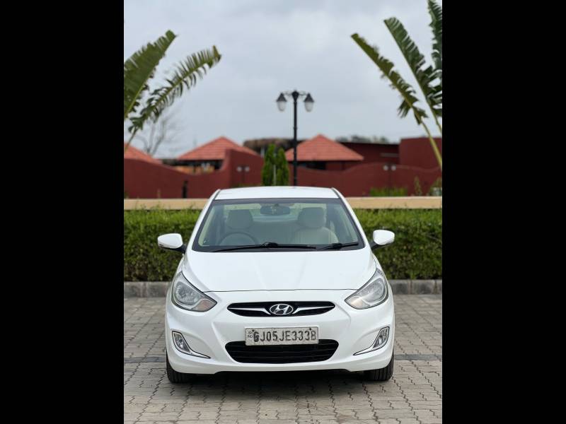 Hyundai Verna Fluidic 1.6 CRDI SX
