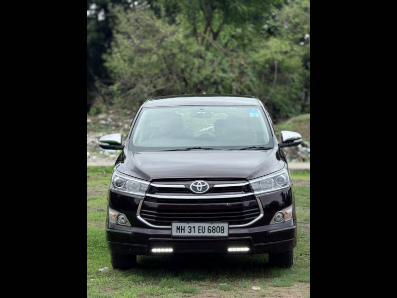 Toyota Innova Crysta 2.8 ZX AT 7 STR