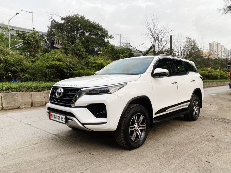 Toyota Fortuner 4X2 AT 2.8 Diesel