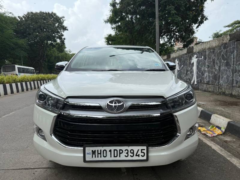 Toyota Innova Crysta 2.4 ZX AT 7 STR