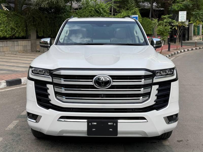 Toyota Land Cruiser ZX Diesel