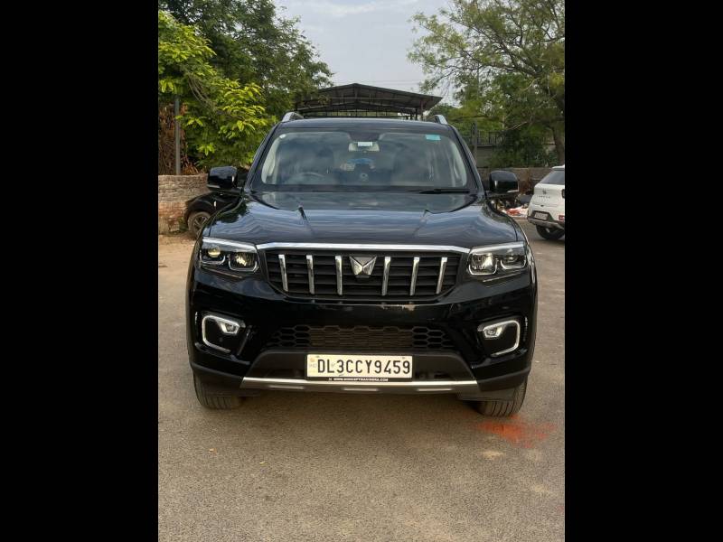 Mahindra Scorpio-N Z8 Petrol MT 7 STR