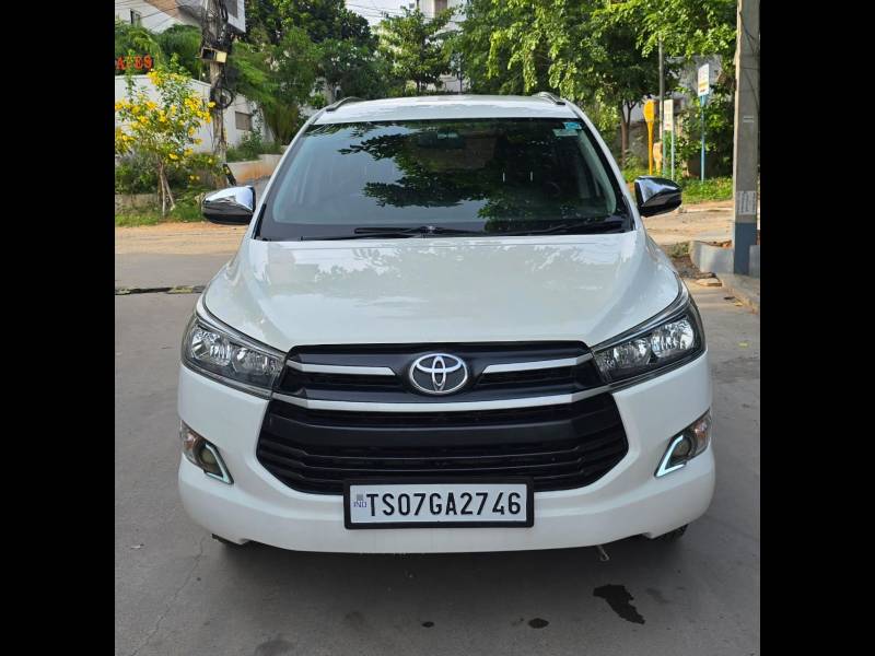 Toyota Innova Crysta 2.4 GX 7 STR