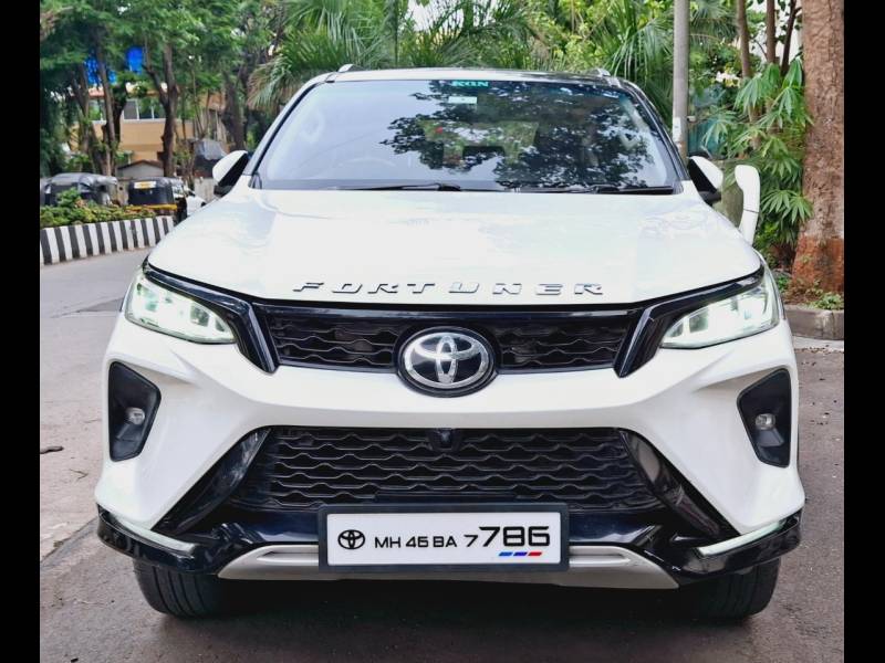 Toyota Fortuner 2.8 4x4 AT