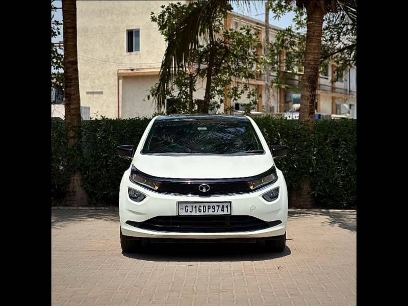 Tata Altroz XZ Plus (O) (S) iCNG