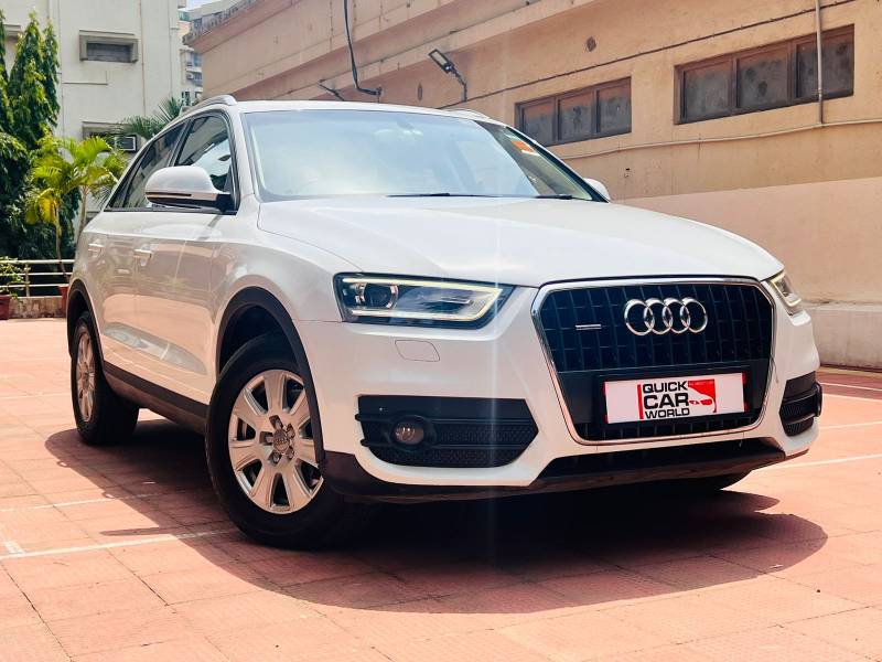 Audi Q3 35 TDI Premium Plus + Sunroof