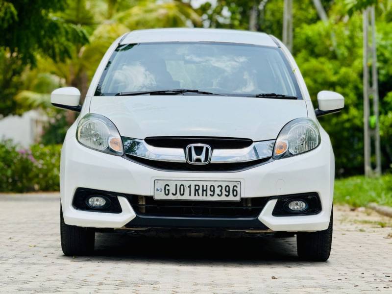 Honda Mobilio V i DTEC