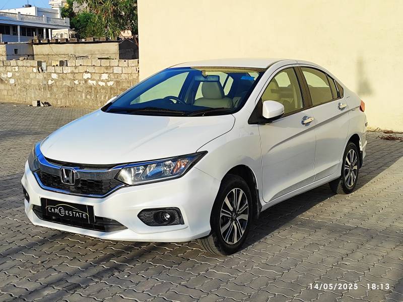 Honda City V Petrol MT