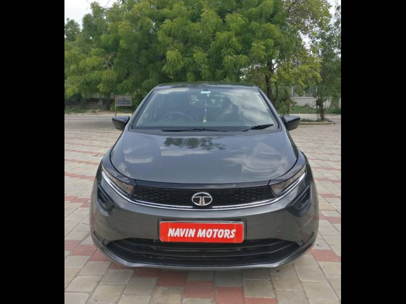 Tata Altroz XE Petrol