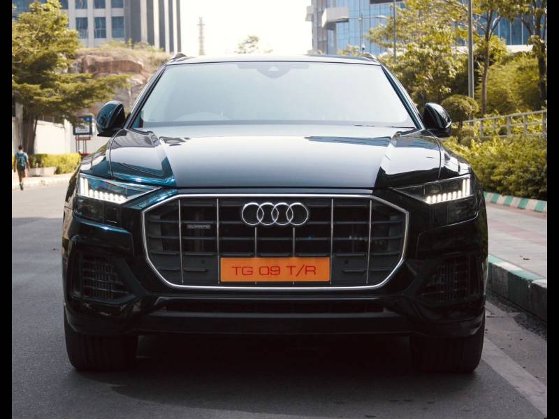 Audi Q8 55 TFSI quattro
