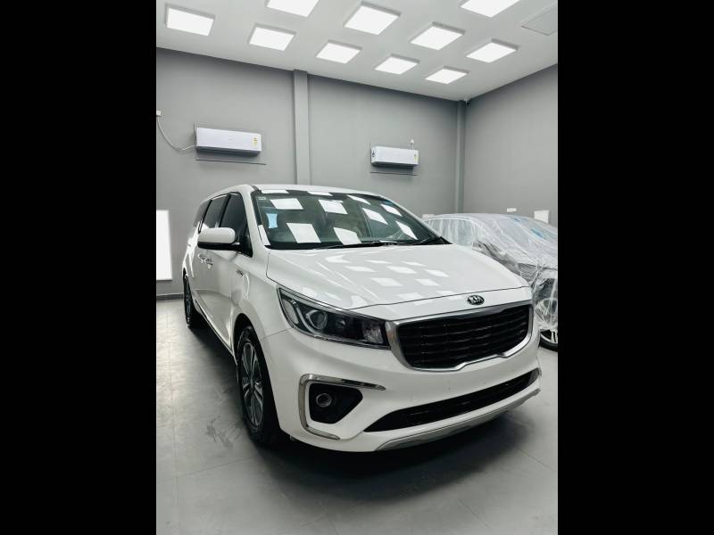 Kia Carnival Premium 7 STR