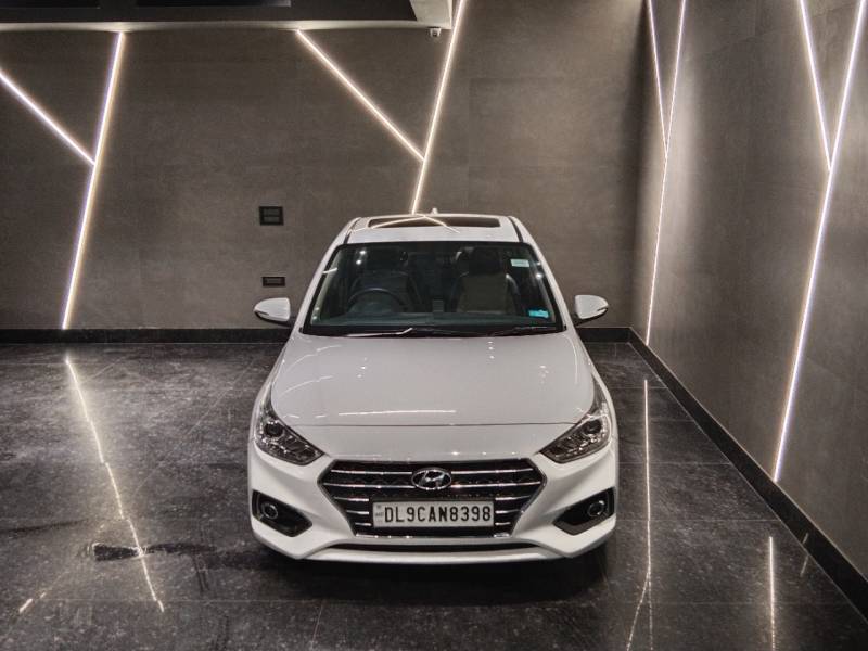 Hyundai Verna Fluidic 1.6 VTVT SX Opt AT