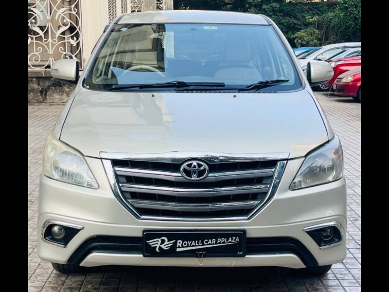 Toyota Innova 2.5 VX (Diesel) 8 STR Euro4