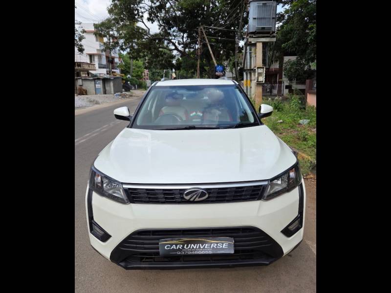 Mahindra XUV 300 1.5 W4