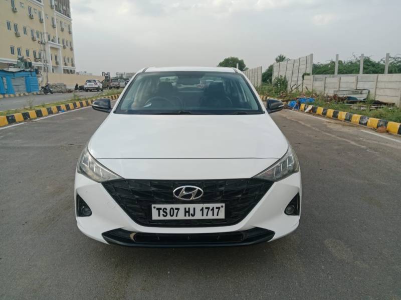 Hyundai Verna Fluidic 1.6 VTVT SX Opt AT