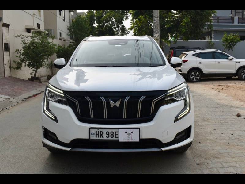 Mahindra XUV700 AX 7 Diesel AT 7 STR