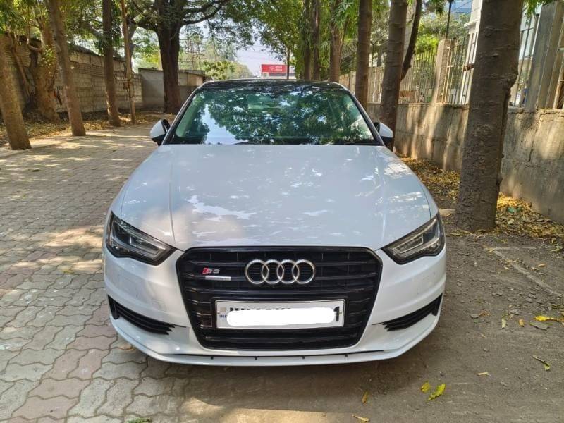 Audi A3 35 TDI Premium Plus + Sunroof