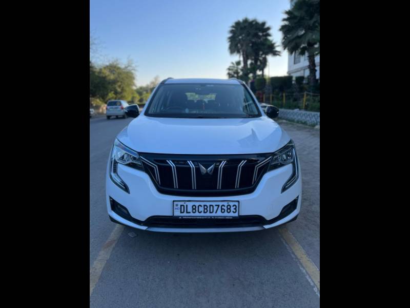 Mahindra XUV700 AX 5 Petrol MT 7 STR