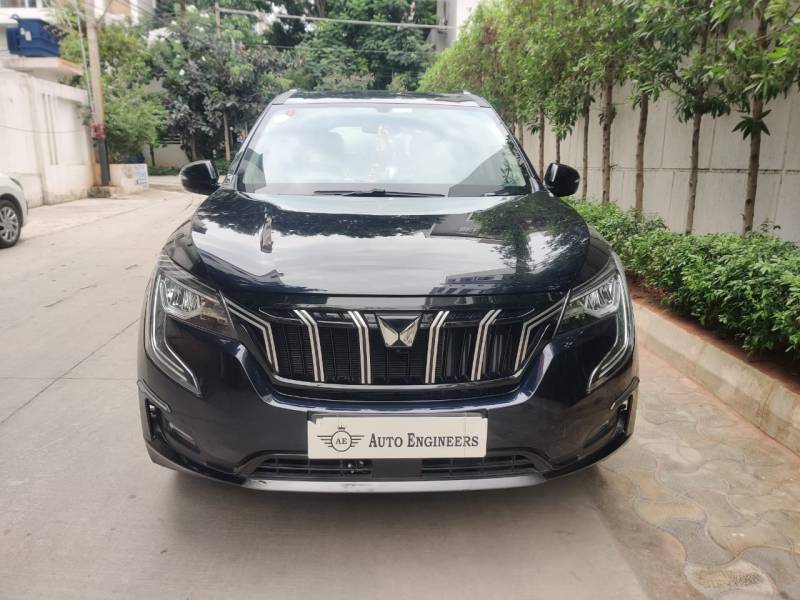 Mahindra XUV700 AX 5 Petrol MT 5 STR