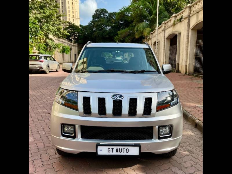 Mahindra TUV300 T8
