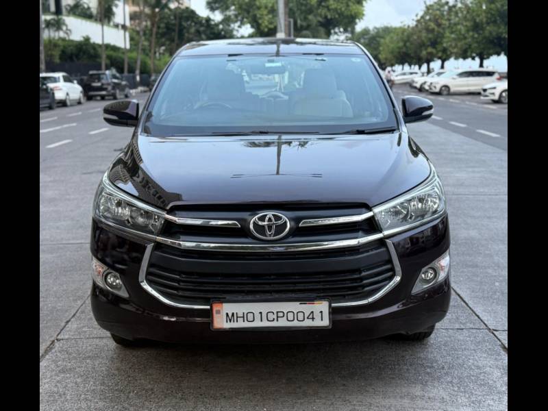 Toyota Innova Crysta 2.4 G 7 STR