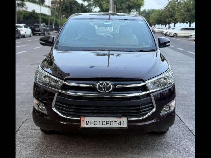 Toyota Innova Crysta 2.4 G 7 STR