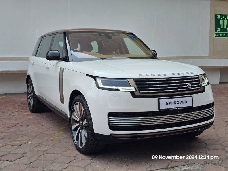 Land Rover Range Rover First Edition 4.4 LWB Petrol