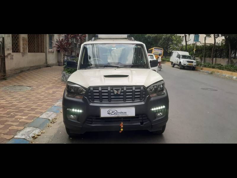 Mahindra Scorpio Classic S MT 9STR
