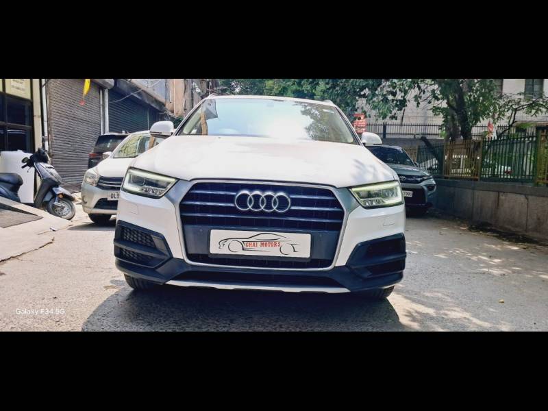 Audi Q3 30 TFSI Premium
