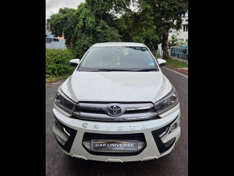 Toyota Innova Crysta 2.4 VX 8 STR