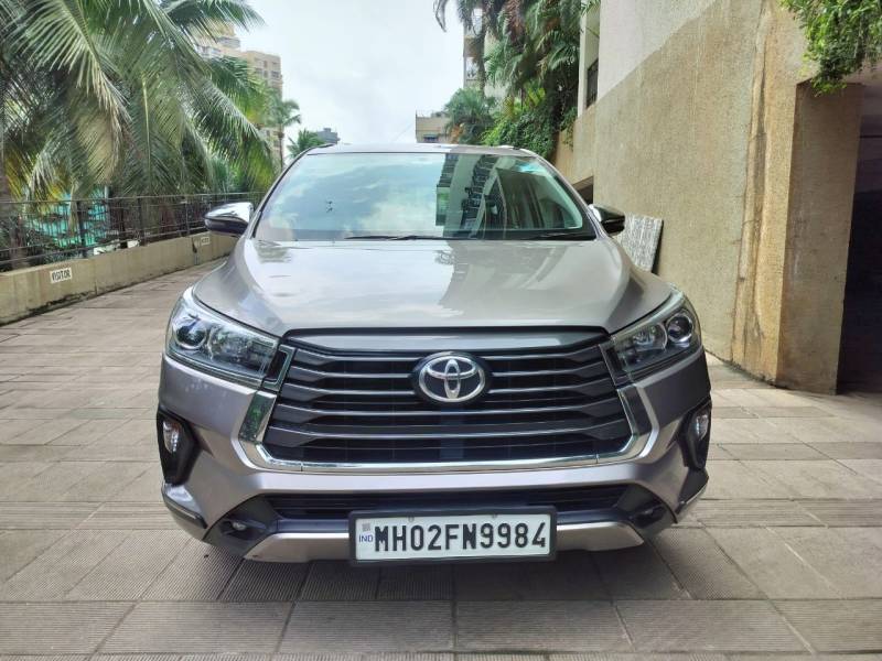Toyota Innova Crysta 2.4 ZX AT 7 STR