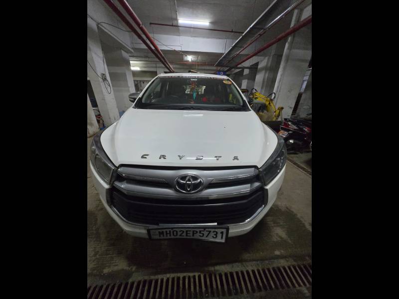 Toyota Innova Crysta 2.4 VX 8 STR