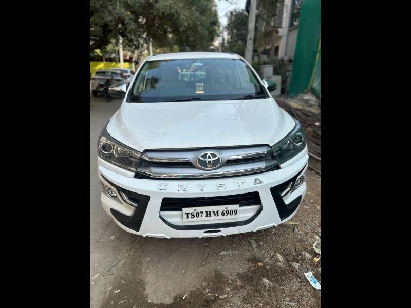 Toyota Innova Crysta ZX 2.4 7 STR