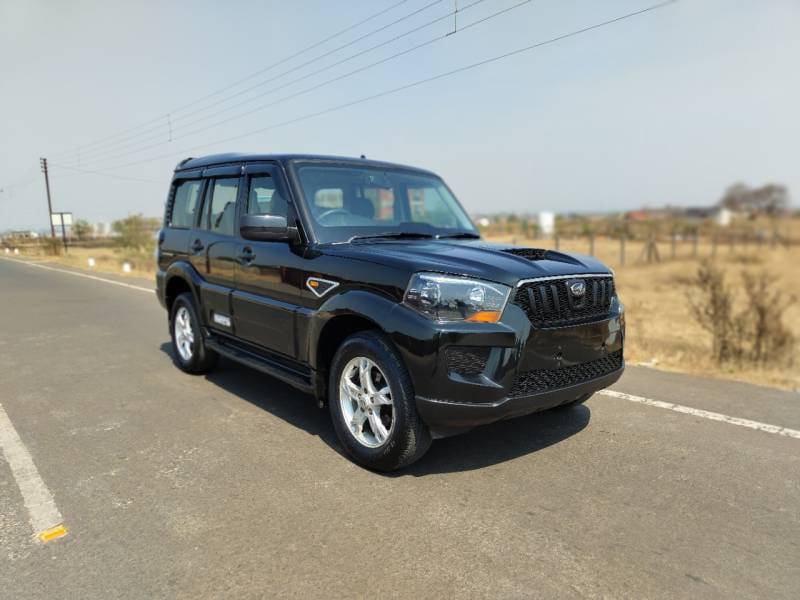 Mahindra Scorpio S6 PLUS
