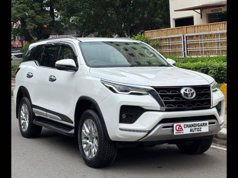 Toyota Fortuner 4X4 AT 2.8 Diesel