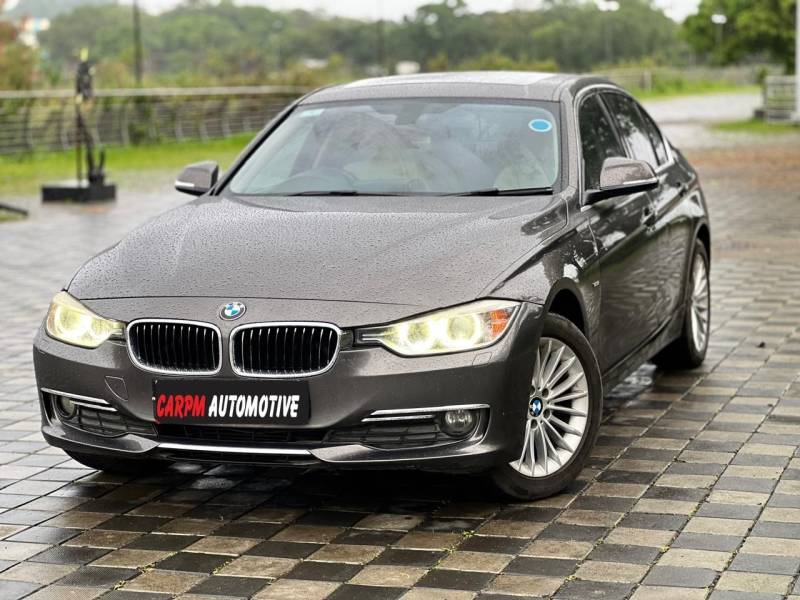 BMW 3 Series 320d Luxury Line Sedan