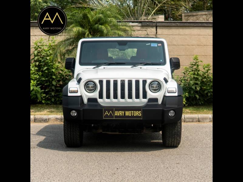 Mahindra Thar LX Hard Top Petrol AT RWD